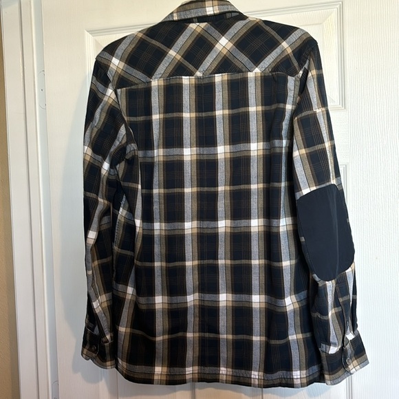 Wrangler ATG men’s plaid long sleeve button down flannel shirt size small - Picture 6 of 8